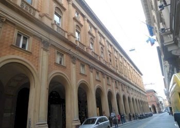 FRONTE - Shop via Luigi Carlo Farini, Bologna (neighborhood Centro Storico) - photo 3
