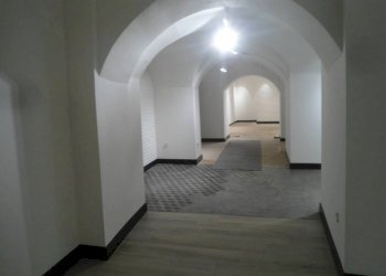 P INTERR - Shop via Luigi Carlo Farini, Bologna (neighborhood Centro Storico) - photo 46