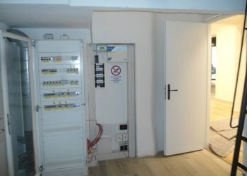 QUADRO ELETTR - Shop via Luigi Carlo Farini, Bologna (neighborhood Centro Storico) - photo 47