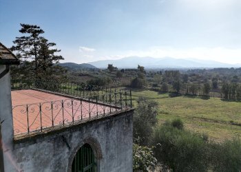 vendesi casa colonica con terrazzaDJI_0002.JPG - Casale Via di Collecchio, Capannori - foto 9