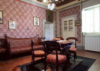 vendesi casa colonica con terrazzaIMG_8542.JPG - Casale Via di Collecchio, Capannori - foto 17