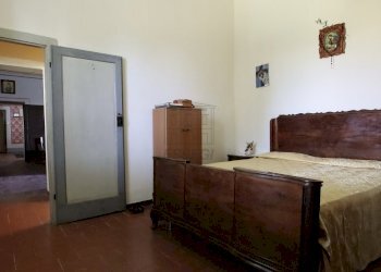 vendesi casa colonica con terrazzaIMG_8541.JPG - Casale Via di Collecchio, Capannori - foto 29