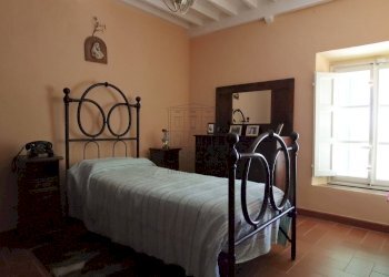 vendesi casa colonica con terrazzaIMG_8543.JPG - Casale Via di Collecchio, Capannori - foto 30