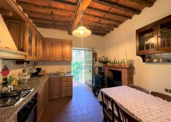 Casa colonica in zona collinare con piscina (36).j - Casale Via di Mammoli, Lucca - foto 11