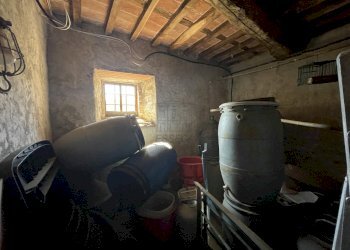 Casa colonica in zona collinare con piscina (8).jp - Casale Via di Mammoli, Lucca - foto 19