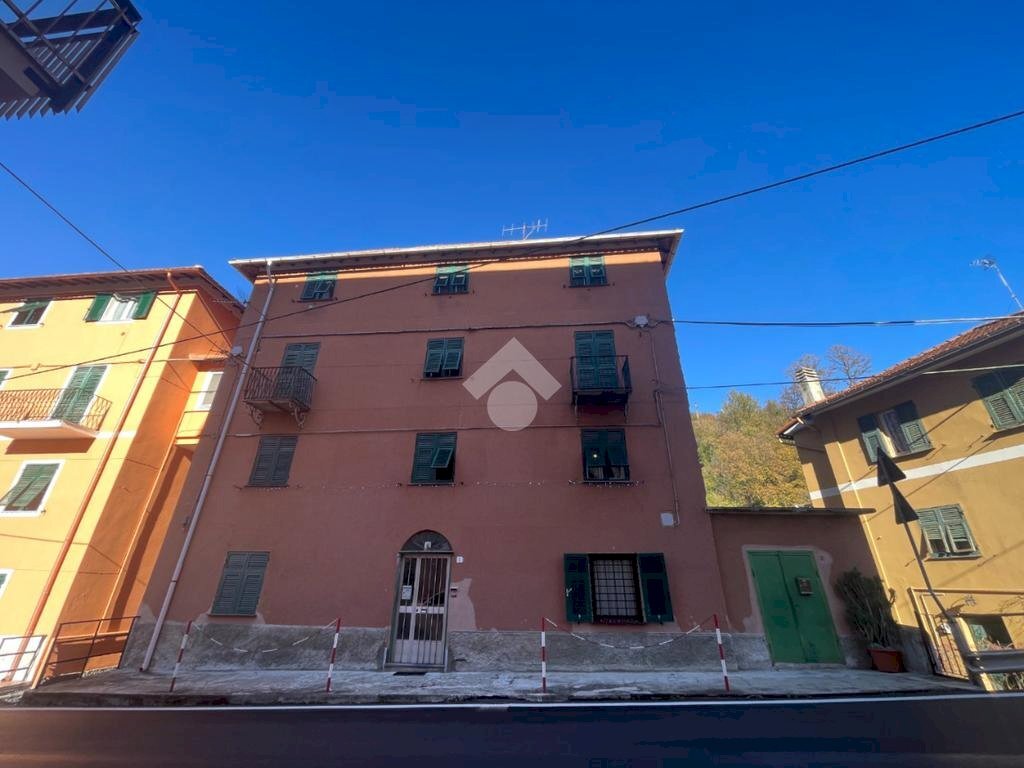 Four-room apartment Via Pian del Mulino, Sant'Olcese - photo 1