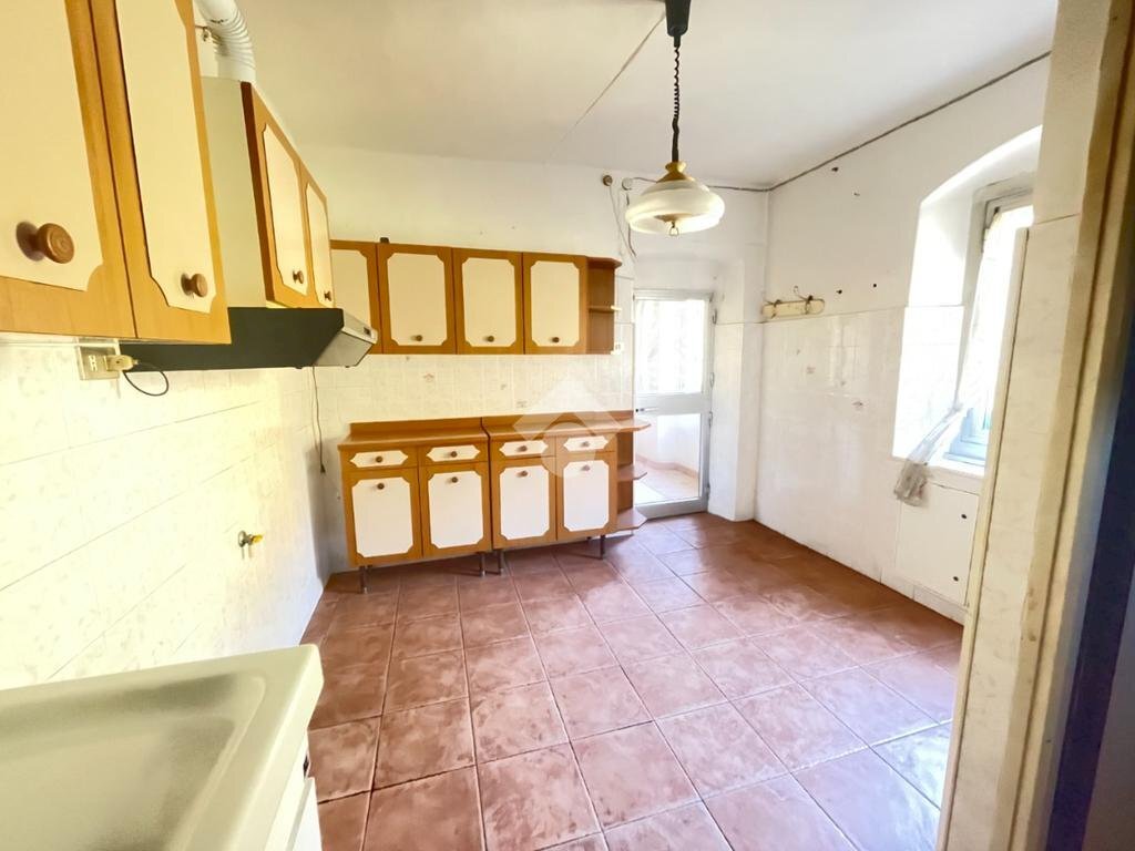 Four-room apartment Via Pian del Mulino, Sant'Olcese - photo 2