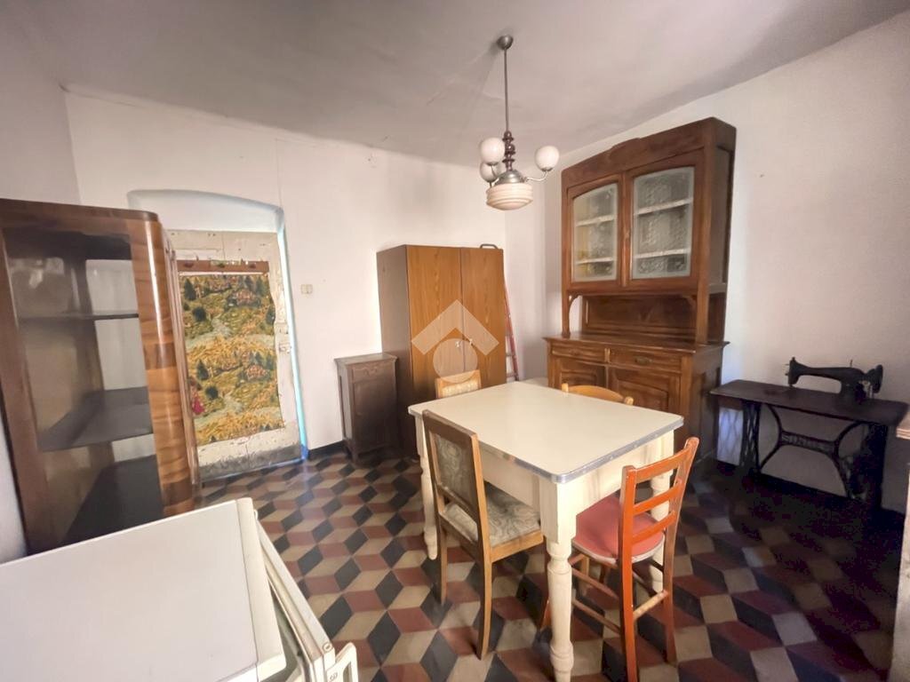 Four-room apartment Via Pian del Mulino, Sant'Olcese - photo 3
