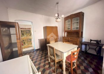 Four-room apartment Via Pian del Mulino, Sant'Olcese - photo 3