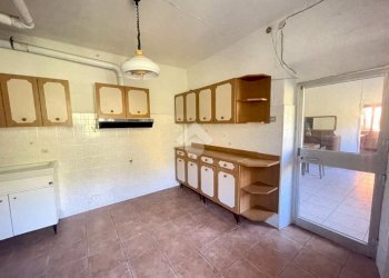 Four-room apartment Via Pian del Mulino, Sant'Olcese - photo 14