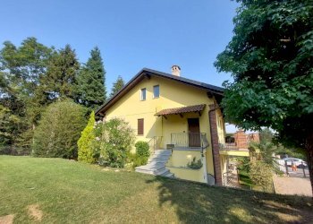 Facciata - Villa Bifamiliare via delle Rose, Rivoli - foto 2