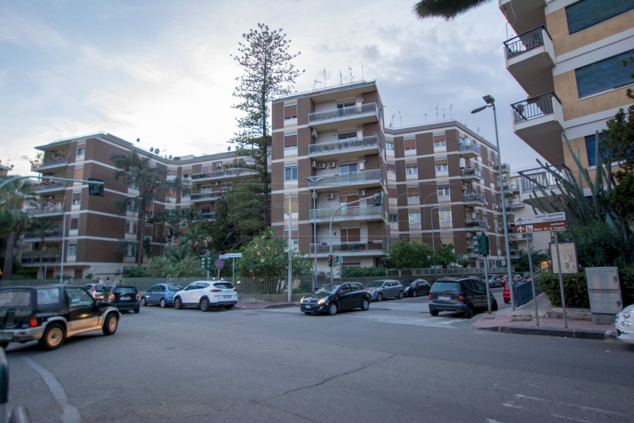 DSC_0188_edited.jpg - Appartamento Viale Regina Margherita 65, Messina - foto 2