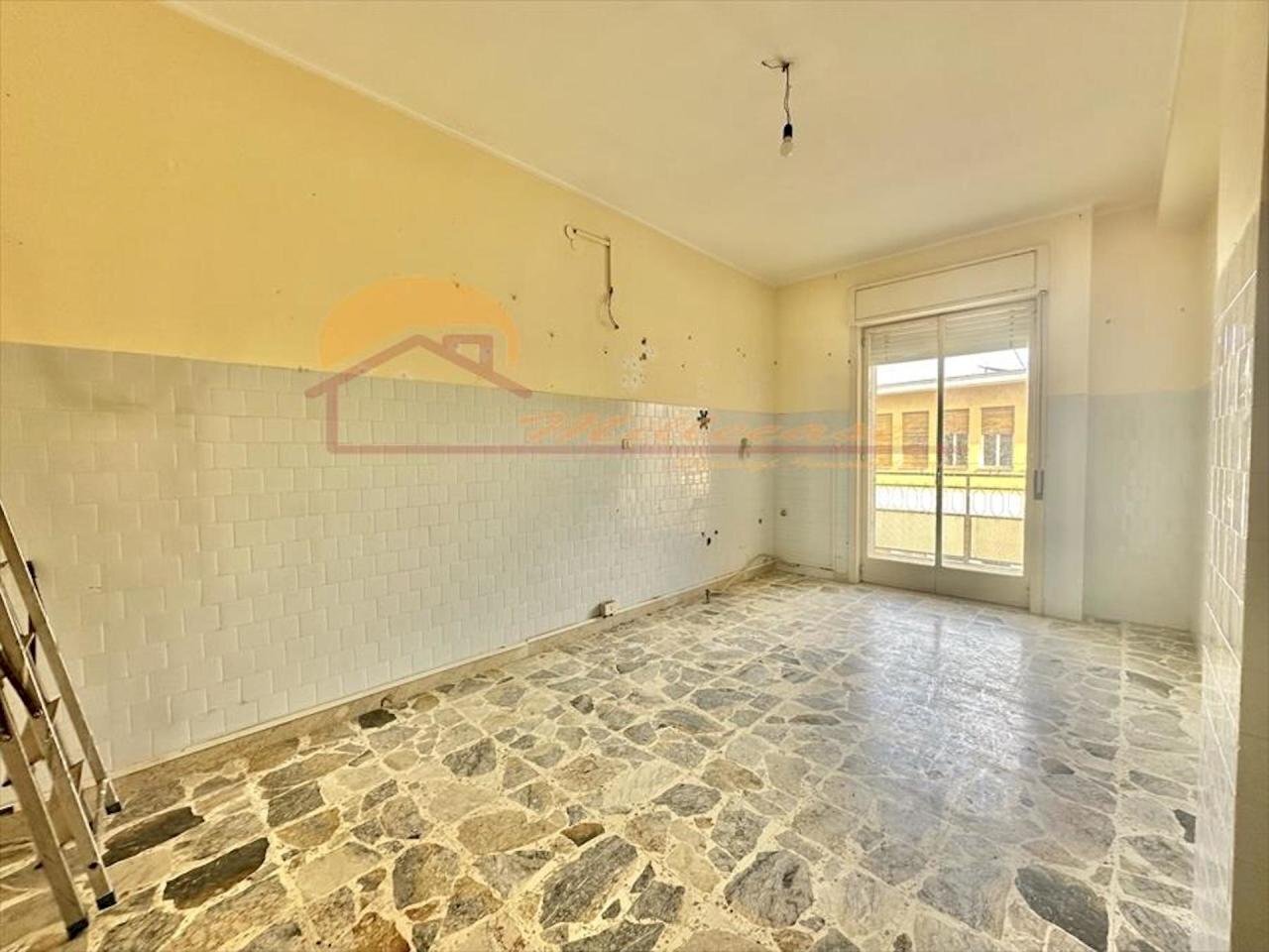 2d238e10-4dd7-43a9-b764-c5f8edaa9a50.jpeg - Three-room apartment Via Alessandria, Siracusa - photo 2