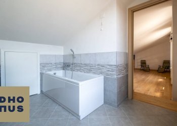 Three-room apartment Piazza Papa Giovanni Paolo II, Brembate di Sopra - photo 23