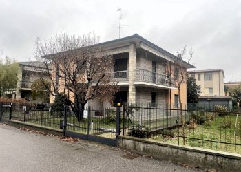 esterno 4 - Villa via Andrea Lanzani, Lodi - foto 3