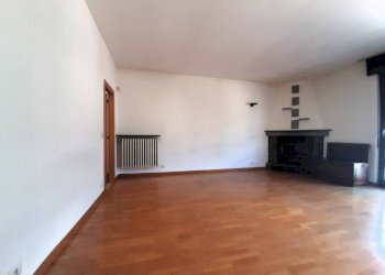 Stanza non arredata - Villa via Corna in Piano, 407, Colorina - foto 16