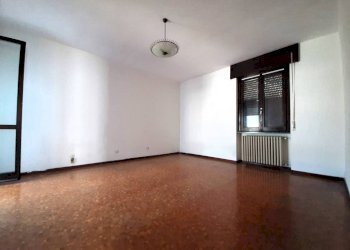 Stanza non arredata - Villa via Corna in Piano, 407, Colorina - foto 24
