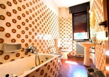 Bagno - Villa via Corna in Piano, 407, Colorina - foto 27