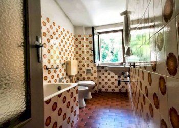 Bagno - Villa via Corna in Piano, 407, Colorina - foto 34
