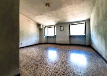 Stanza non arredata - Villa via Corna in Piano, 407, Colorina - foto 37