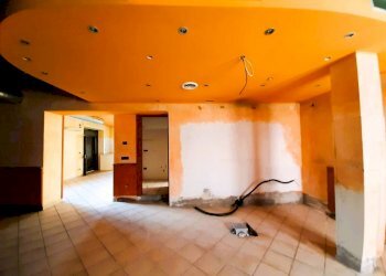 Interno non residenziale - Villa via Corna in Piano, 407, Colorina - foto 50