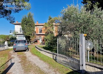 01.jpg - Porzione di casa Via Umbria  53, Montepulciano - foto 1