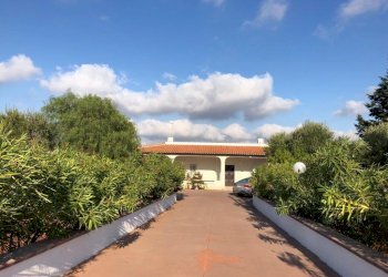 PHOTO-2023-10-15-19-54-29-1.jpg - Villa contrada acquarella  s.n.c, Ostuni - foto 1