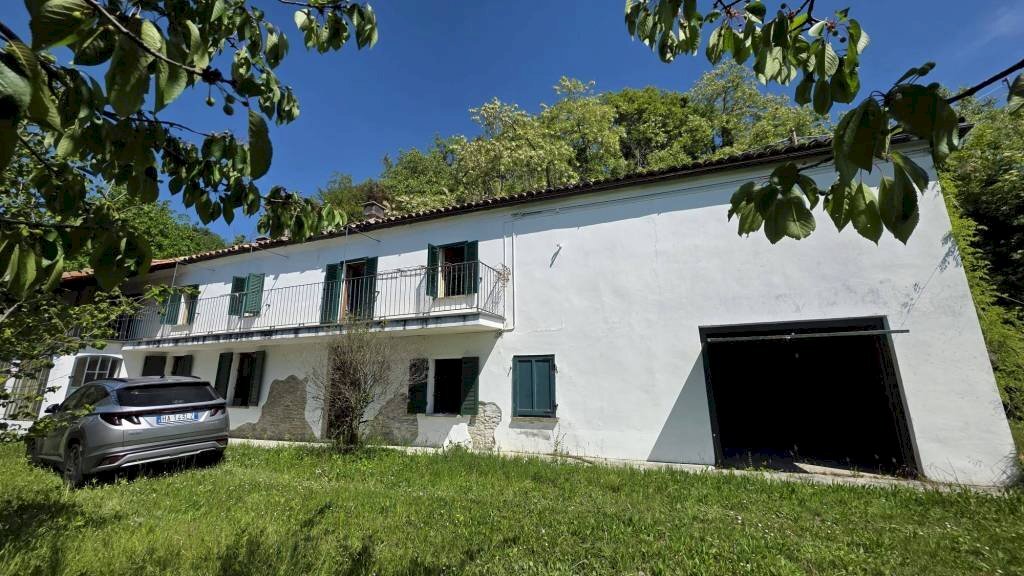 Facciata - Rustic Frazione Valdivilla, Santo Stefano Belbo - photo 1