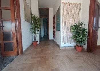 Interno palazzo - Villa Frazione Fossetto, 74, San Salvatore Monferrato - photo 12