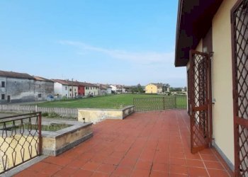 Terrazzo - Villa Frazione Fossetto, 74, San Salvatore Monferrato - photo 13