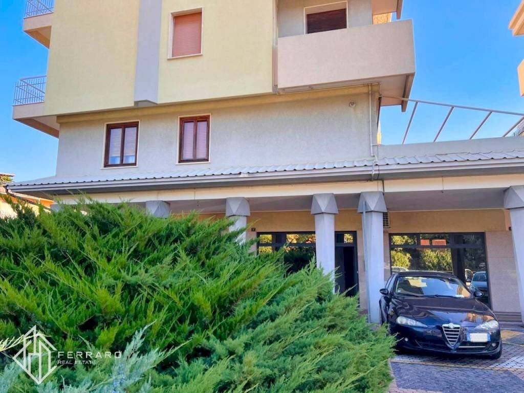 facciata - Two-room apartment piazza Camillo Sbarbaro, 3, Spotorno - photo 1