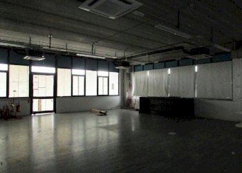 IMG_9023.JPG - Locale Commerciale VIA LUIGI EINUDI, Civitanova Marche - foto 4