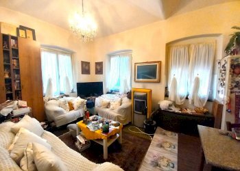 02.jpg - Apartment Uscio - photo 2