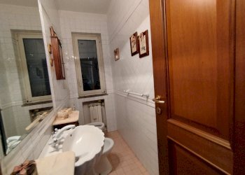 bagno ospiti - Villa Via Firenze, Ciampino - foto 9