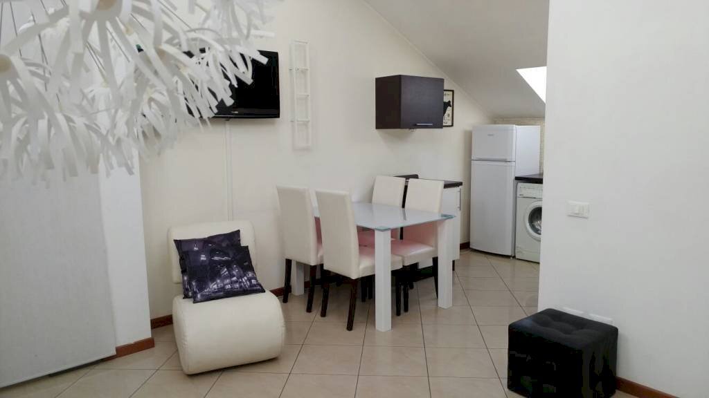 Three-room apartment via Felice Orrigoni, Varese - photo 2