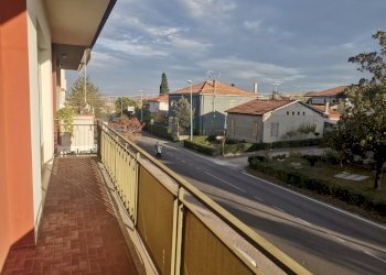 IMG_20231116_150908.jpg - Negozio SP4 50, Loreto Aprutino - foto 1