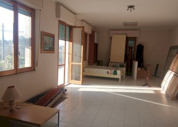 IMG_20231116_150827.jpg - Negozio SP4 50, Loreto Aprutino - foto 2