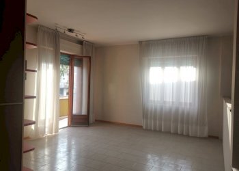 IMG_20231116_150850.jpg - Negozio SP4 50, Loreto Aprutino - foto 4