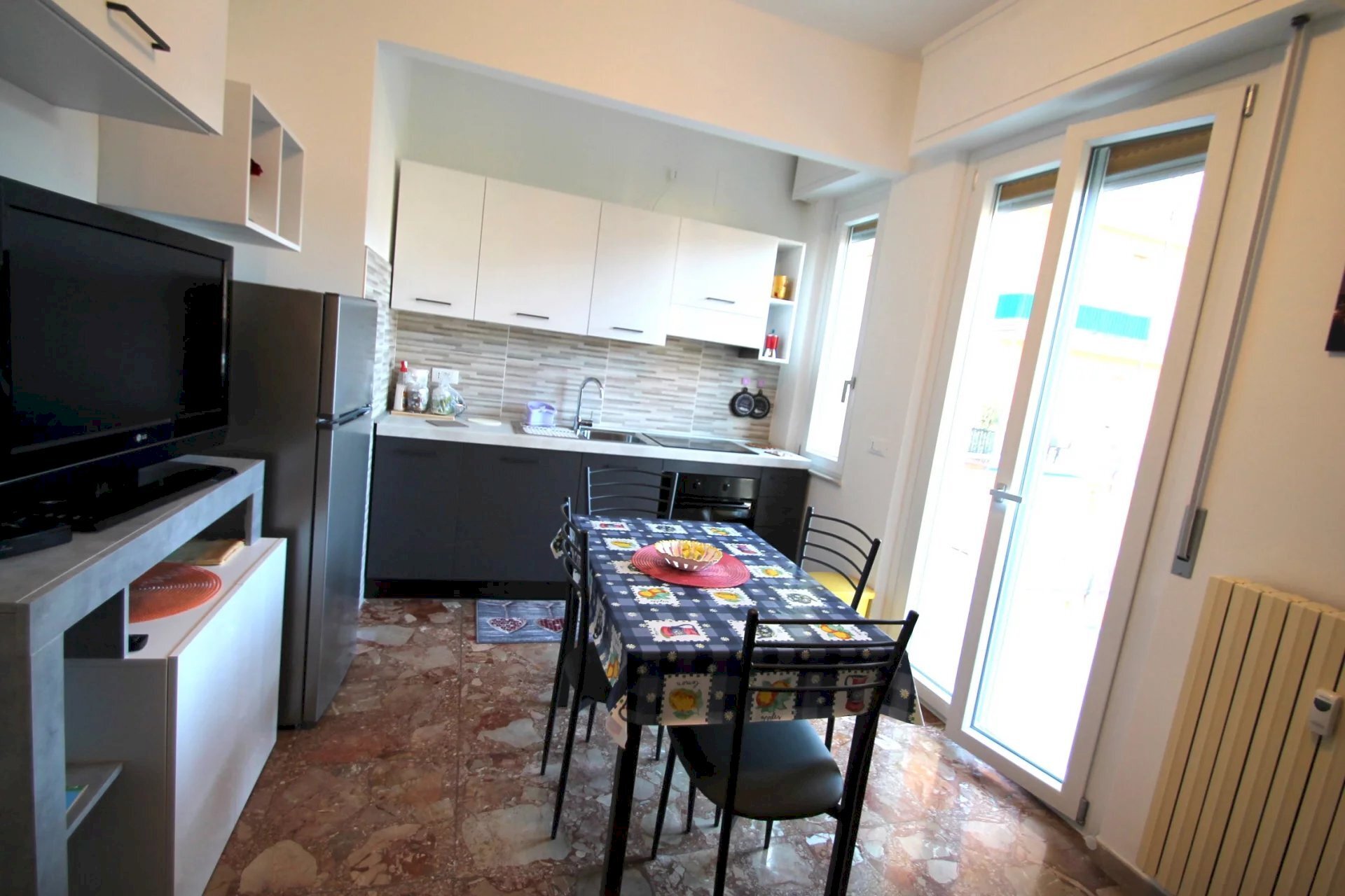 Bilocale Via Montevideo 4., Borghetto Santo Spirito - foto 1