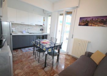 Bilocale Via Montevideo 4., Borghetto Santo Spirito - foto 2