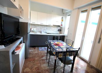 Bilocale Via Montevideo 4., Borghetto Santo Spirito - foto 6