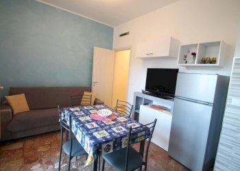 Bilocale Via Montevideo 4., Borghetto Santo Spirito - foto 9