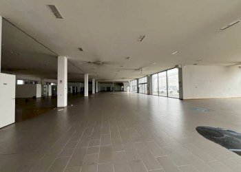 Interno non residenziale - Shed via Roberto di Ferro, 24, Alessandria - photo 4