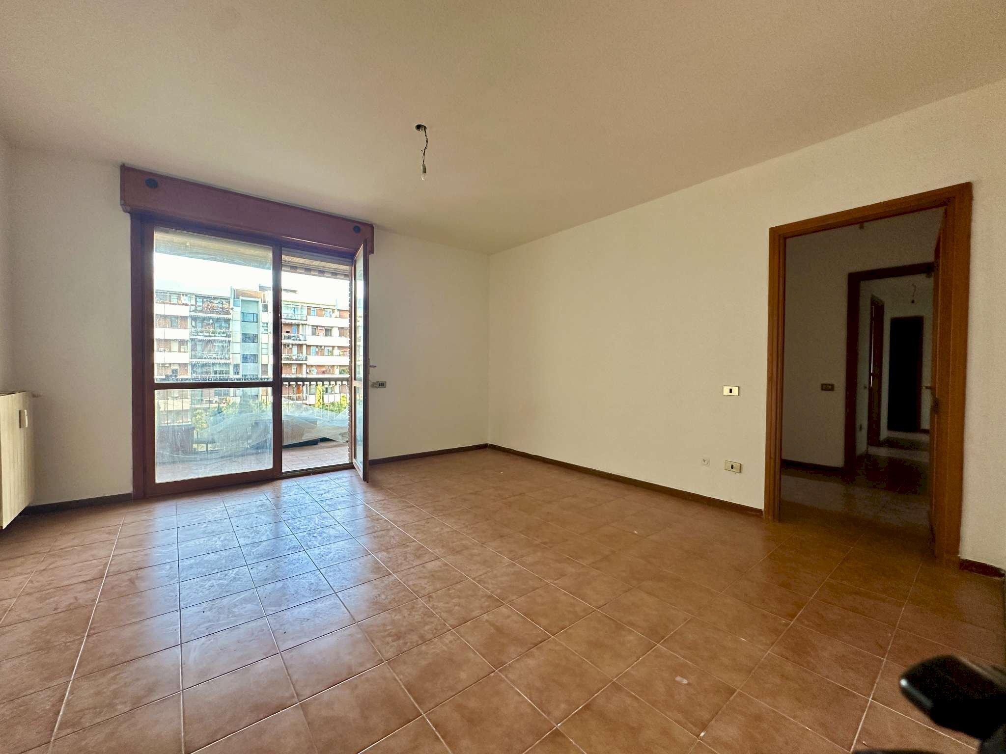 SALONE  - Trilocale via Pagoda Bianca, Roma - foto 1