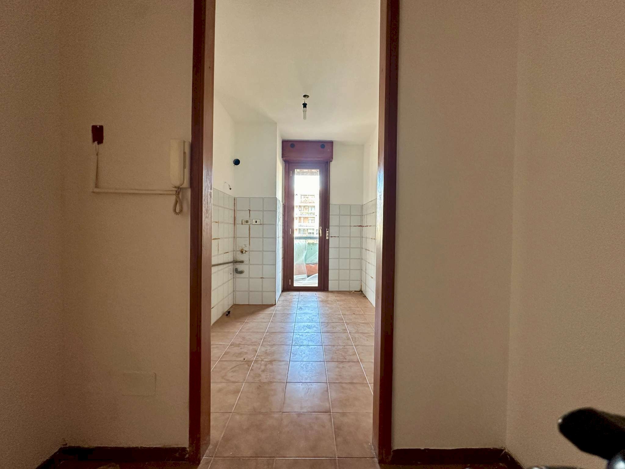 CUCINA - Trilocale via Pagoda Bianca, Roma - foto 3