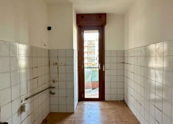 CUCINA - Trilocale via Pagoda Bianca, Roma - foto 4