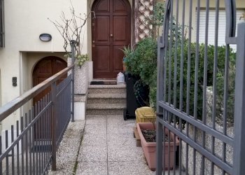 04.jpg - Porzione di casa Via dei Fiori, Passignano sul Trasimeno - foto 4