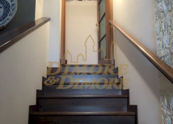 Scala interna - Villa Via Pezza, Mesenzana - foto 11