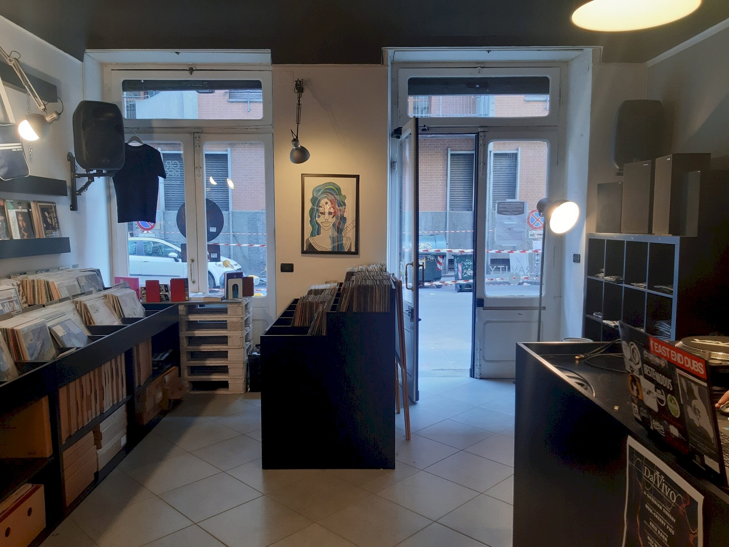 Locale Commerciale 7, Via Luigi Tarino, Torino (zona Vanchiglia) - foto 3