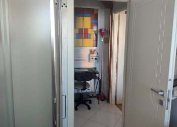 Monolocale 8, Vico del Molo, Savona - foto 17